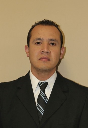 Dr. César Joel Camacho Bello