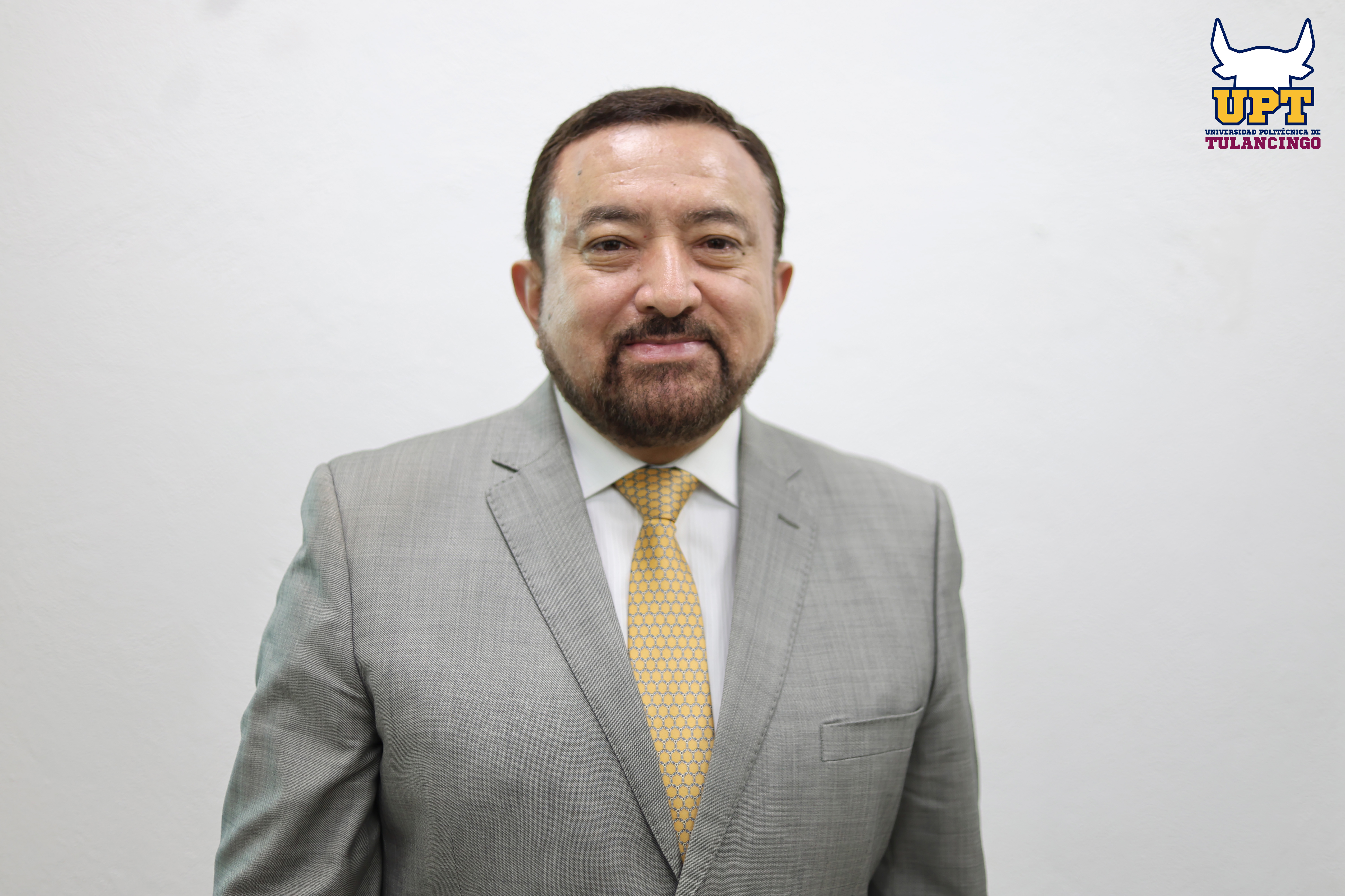 Dr Edgardo Alejadro