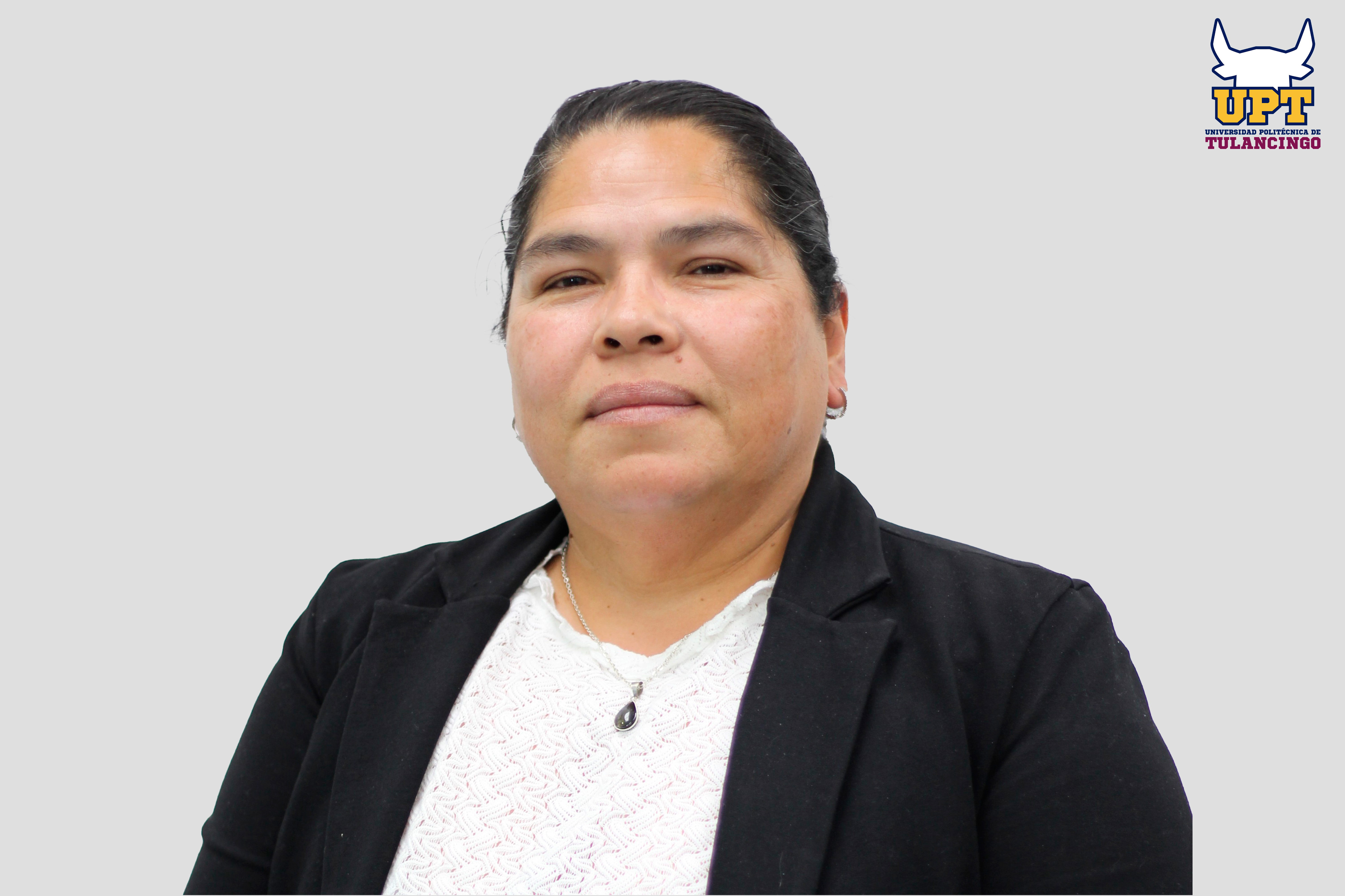 Dra. Claudia Vega Hernández 